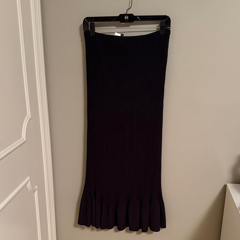 Chic Black Pencil Skirt